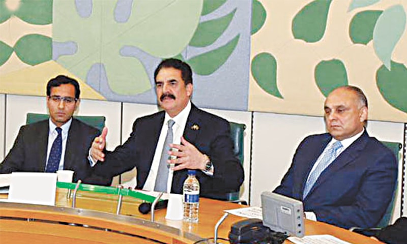 LONDON: Chief of Army Staff General Raheel Sharif speaks during interactions at the IISS and House of Commons on Thursday.—INP