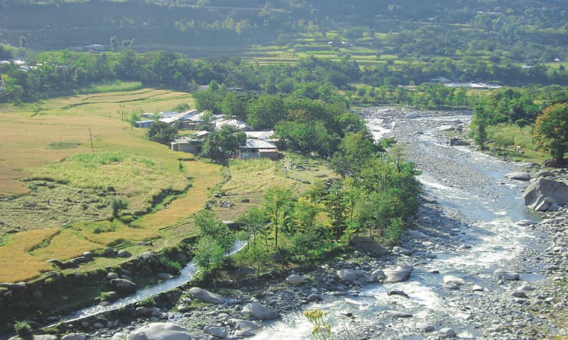 Landscape along the Allai River / Photos by the writer