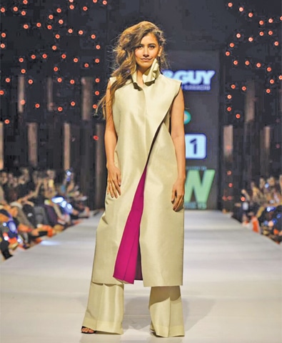 Syra Shehroz for Sania Maskatiya -Photos: Tapu Javeri
