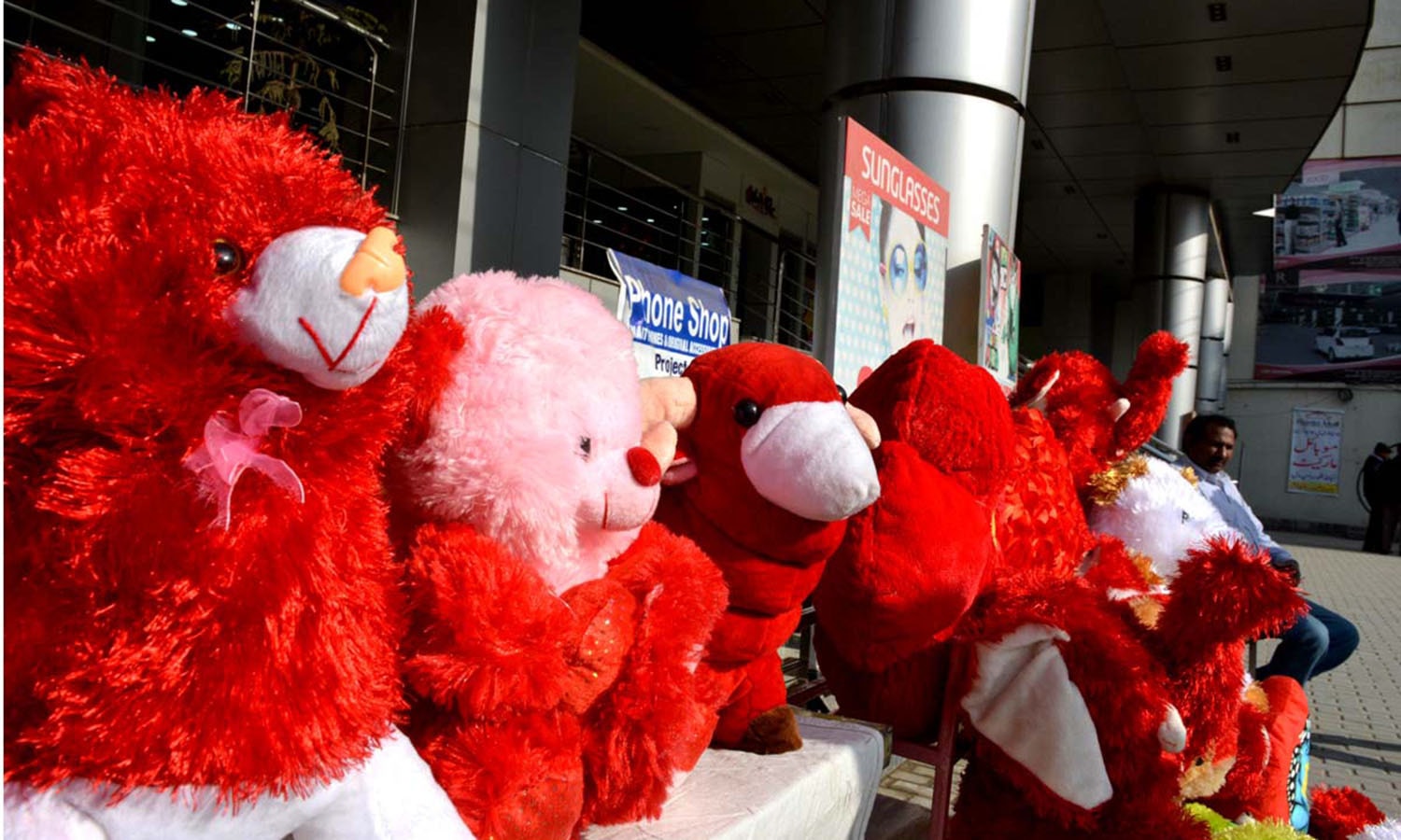 Valentine’s Day related stuff displayed outside a shop at Bank Road in Rawalpindi.─ APP