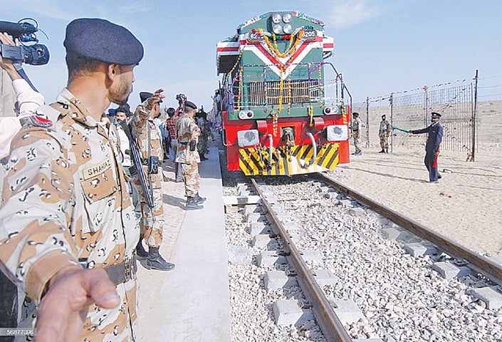 THIS file photo shows the Thar Express bringing back passengers from Munabao in India to the Zero Point station on Feb 18, 2006.&mdash;AFP