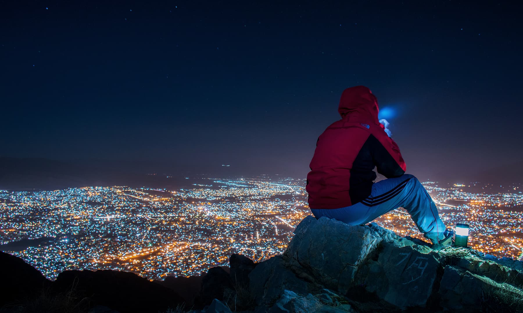 ایک گونہ بے خودی مجھے دن رات چاہیے۔ &mdash; فوٹو سعادت علی صبوری۔