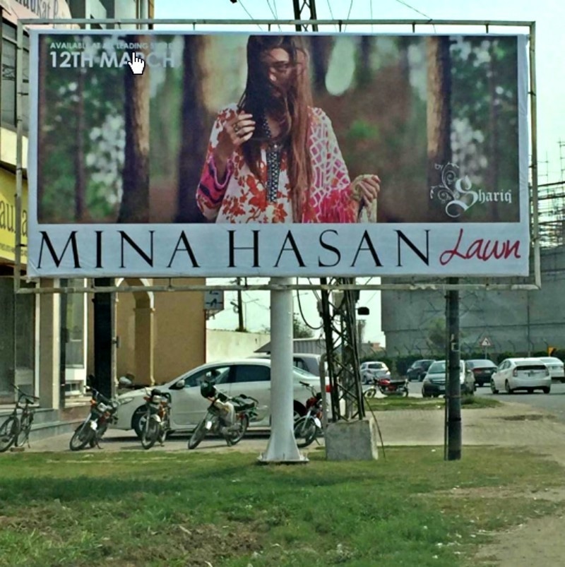 The offending billboard of the Mina Hasan lawn collection for Shariq Textiles - Photo courtesy Rabia Butt's Instagram