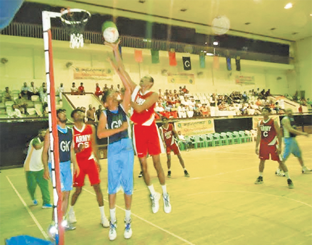 ISLAMABAD: Players in action during National Men&rsquo;s Netball Championship semi-final between Army and PAF here on Thursday.