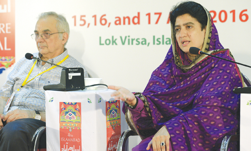 Speaker Balochistan Assembly Rahila Durrani and former ambassador Ashraf Jehangir Qazi at the session ‘Baloch Litera­ture and Society’. — Tanveer Shahzad/White Star