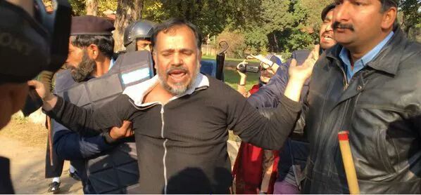 Khurram Zaki was 'detained' during the campaign against Lal Masjid - Khurram Zaki's Facebook page