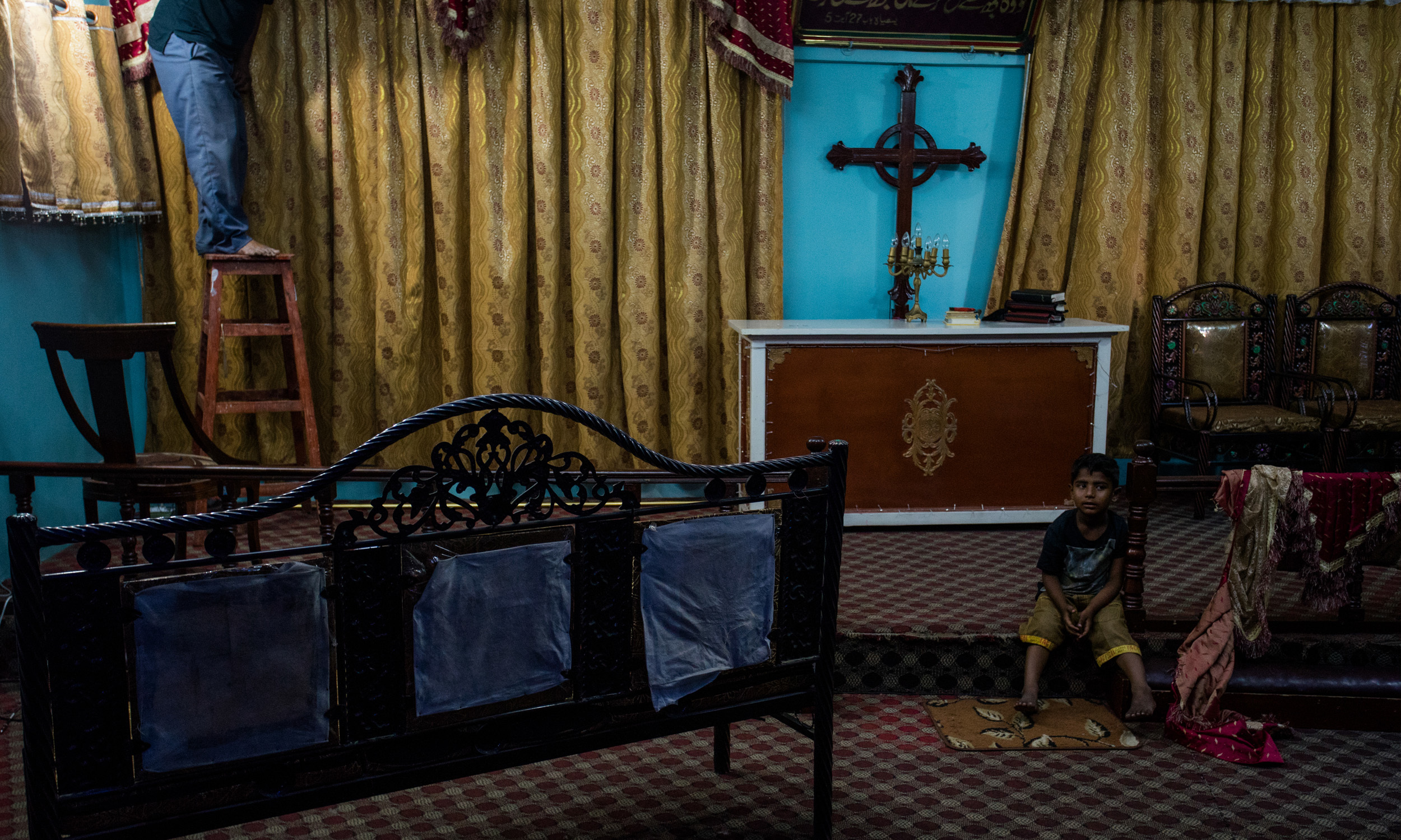 A church being set up for Sunday mass in Narayanpura| Mohammad Ali, White Star