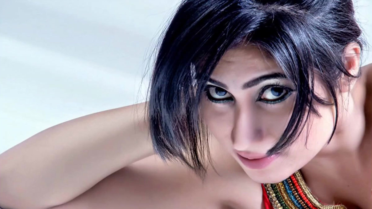 "You know how they try to misuse girls who are new to the industry," says Qandeel.