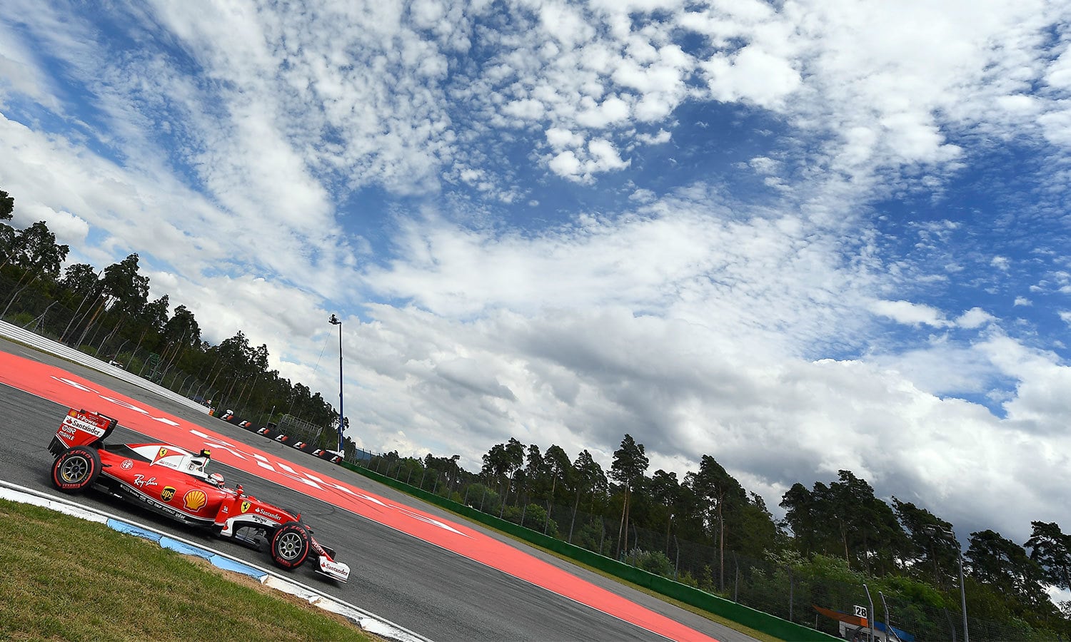 جرمن گراں پری ریس میں لیوس ہملٹن بھی شریک ہوں گے&mdash;فوٹو: اے پی