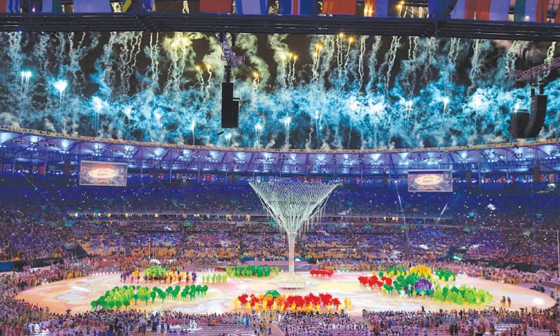 FIREWORKS go off above the Maracana Stadium during the closing ceremony for the Rio Olympics.&mdash;Reuters