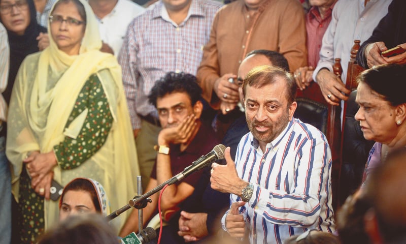 MUTTAHIDA leader Dr Farooq Sattar addresses a press conference at the Karachi Press Club on Tuesday.—White Star