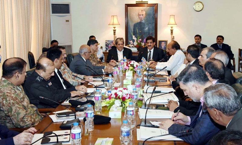 وزیر اعلیٰ سندھ مراد علی شاہ اپیکس کمیٹی کے اجلاس کی صدارت کر رہے ہیں &mdash; فوٹو: پی پی آئی