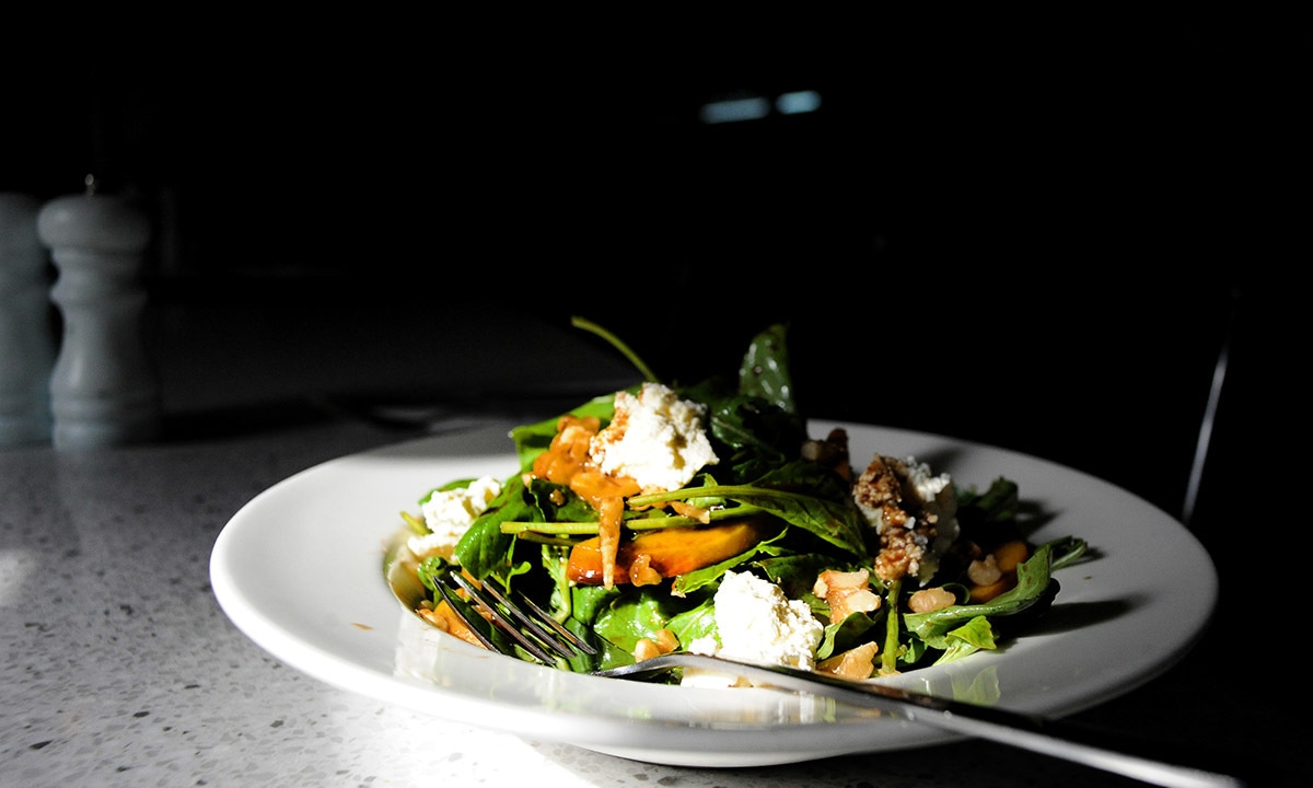 A peach and Gorgonzola salad at Pantry | Photos by Arif Mahmood, White Star