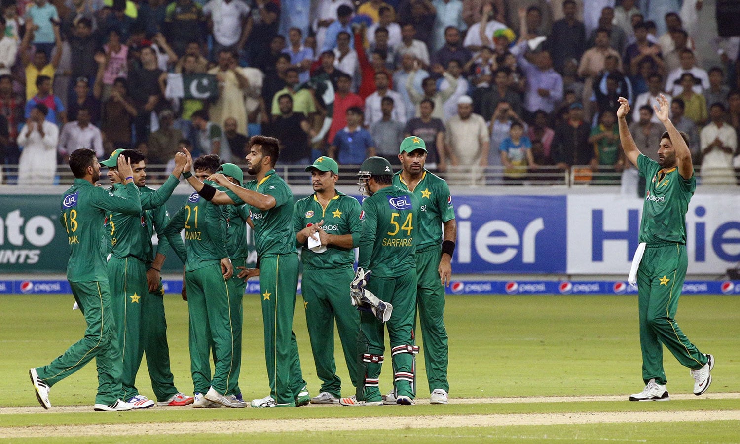 پاکستان کے ویسٹ انڈیز کی 7 وکٹیں 47 رنز پر گرادی تھیں&mdash;فوٹو: اے ایف پی