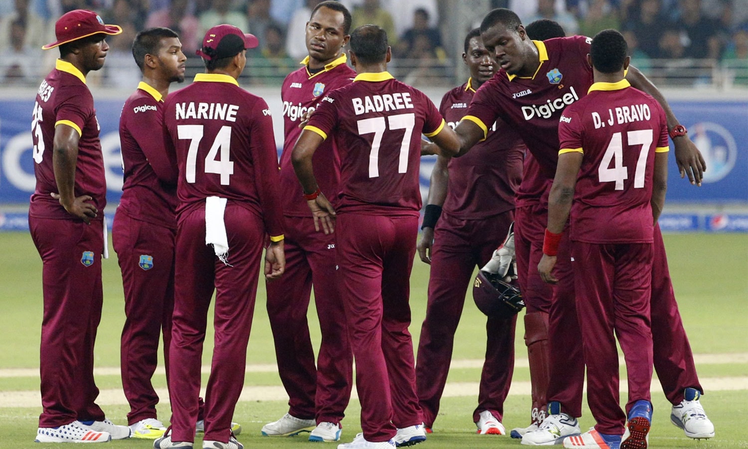 سیموئیل بدری نے شرجیل خان کو 22 کے انفرادی اسکور پر آؤٹ کرکے ویسٹ انڈیز کو پہلی وکٹ دلائی&mdash;فوٹو: اے ایف پی