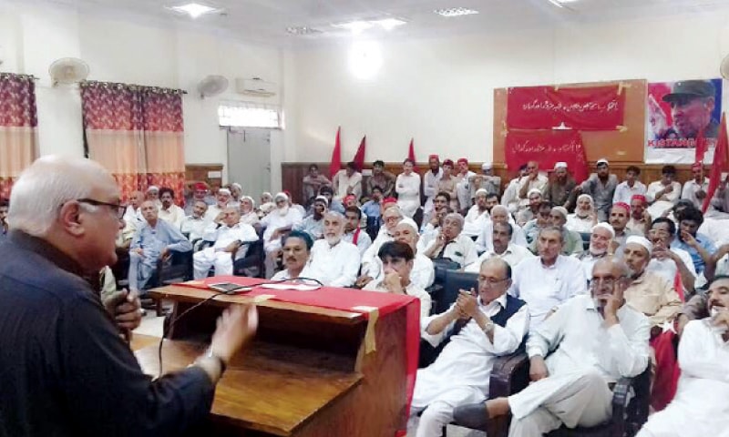 ANP general secretary Mian Iftikhar Hussain addresses a reference held in Peshawar on Monday on the death anniversary of former Afghan president Dr Najibullah. &mdash; Dawn