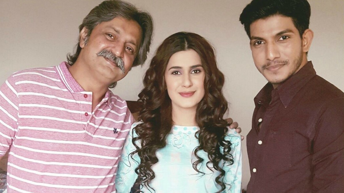 Mohsin and Kubra with senior co-star Saifee Hassan