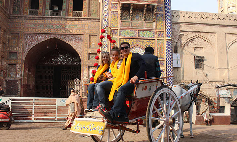 فوٹو: بشکریہ عادل لاہوری کلچر کلب۔