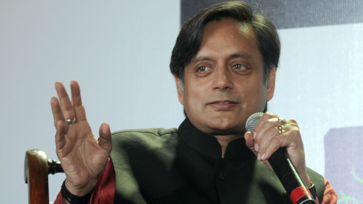We should welcome creative people from Pakistan, says Congress MP Shashi Tharoor