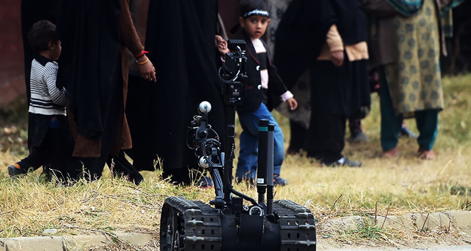 چہلم کے جلوس کے راستے ٹریفک کے لیے مکمل طورپر بند کردیے گئے تھے&mdash;فوٹو: اے ایف پی