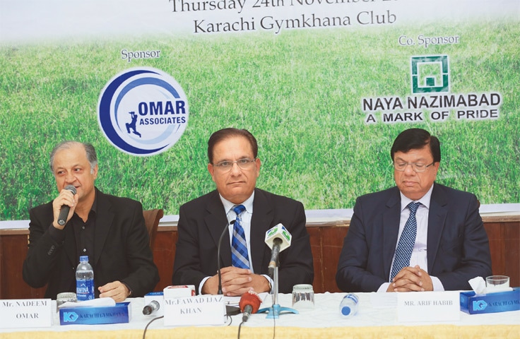 KARACHI: Quetta Gladiators&rsquo; owner Nadeem Omar (L) addresses a press conference in connection with the National Seniors Cricket Cup at Karachi Gymkhana on Thursday. Also seen are PVCA president Fawad Ijaz Khan and Arif Habib, chairman of Arif Habib Group.