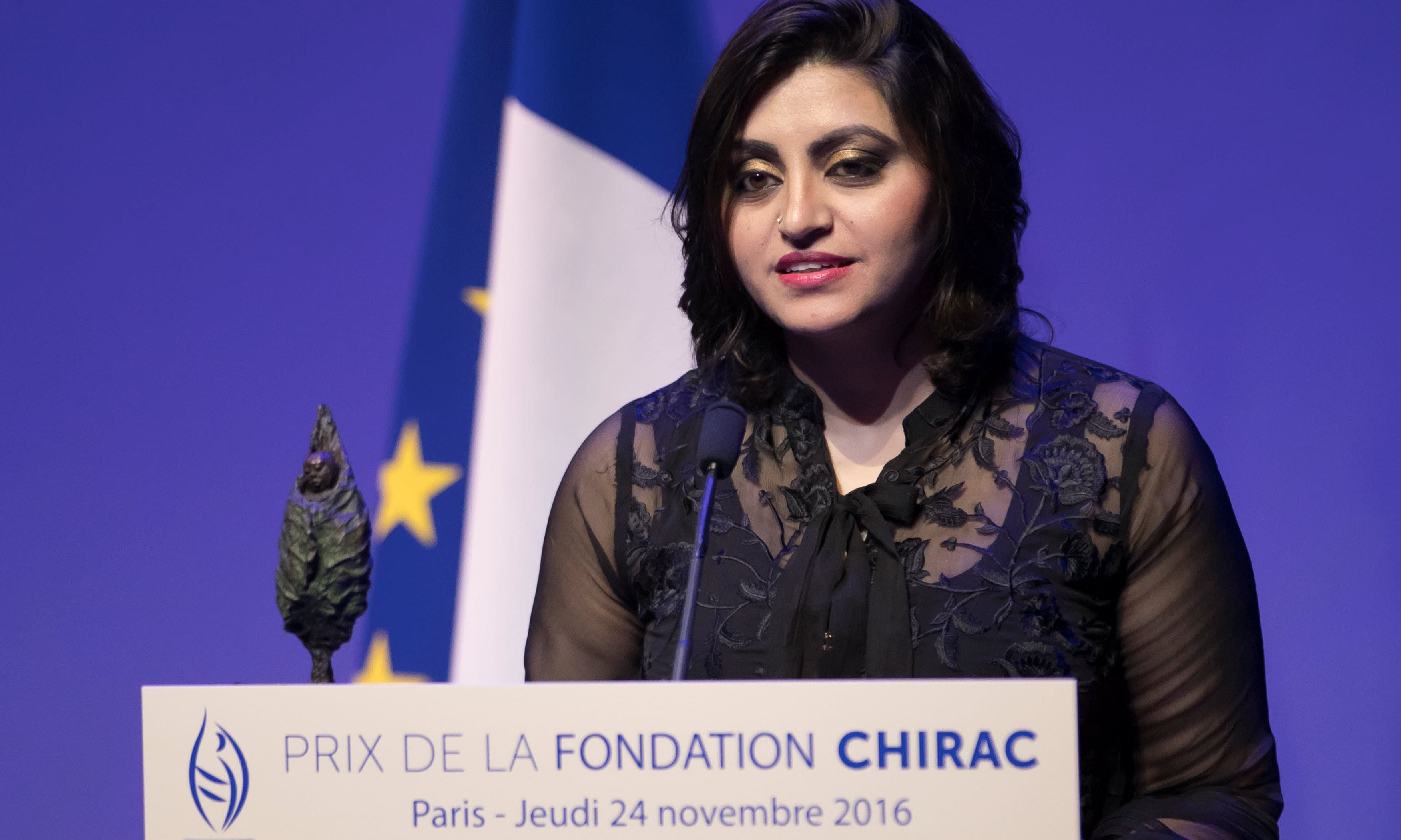 Gulalai Ismail delivers an acceptance speech after being awarded the Prize for Conflict Prevention in Paris. ─Reuters