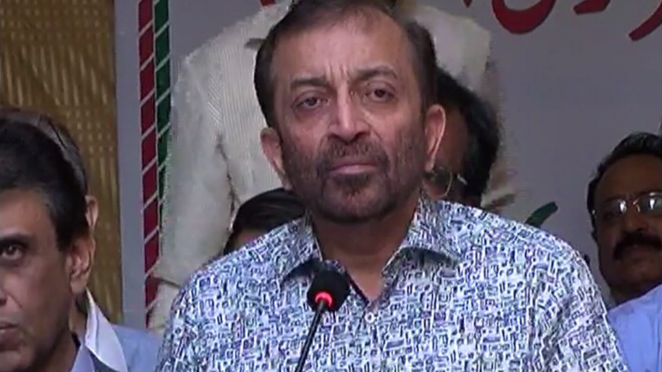 فاروق ستار نے شہریوں کو بھی کراچی کی حالت بہتر بنانے میں اپنا حصہ ڈالنے کی دعوت دی &mdash;فوٹو: ڈان نیوز