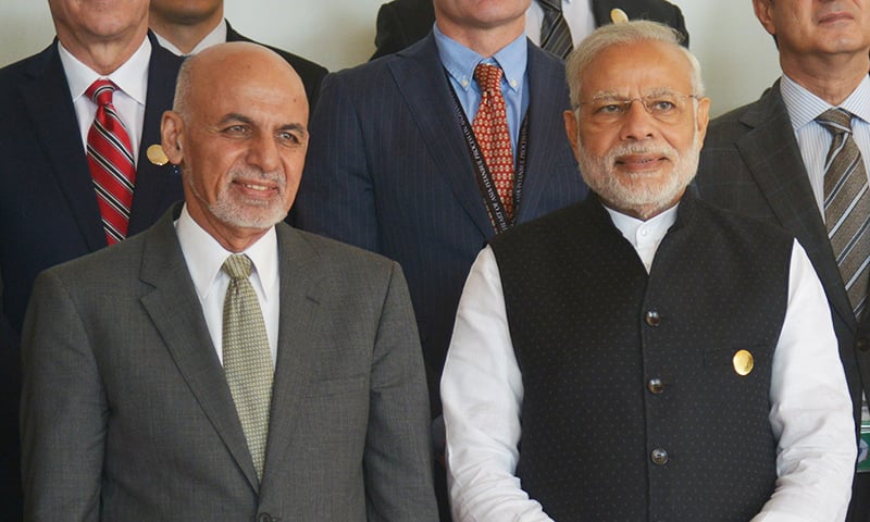 Indian Prime Minister Narendra Modi and Afghan President Ashraf Ghani pose for the group picture at the 6th Heart of Asia (HoA) Ministerial Conference. ─AFP