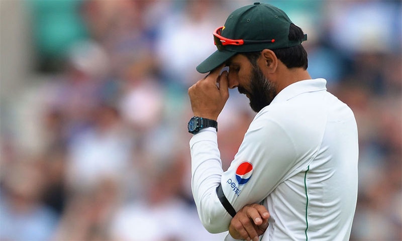 مصباح الحق دورہ نیوزی لینڈ سے مستقل خراب فارم کا شکار ہیں— فوٹو: اے ایف پی مصباح الحق دورہ نیوزی لینڈ سے مستقل خراب فارم کا شکار ہیں— فوٹو: اے ایف پی