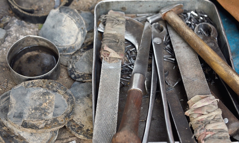 The tools used to make horseshoes include hammers, trimmers and hoof knives.