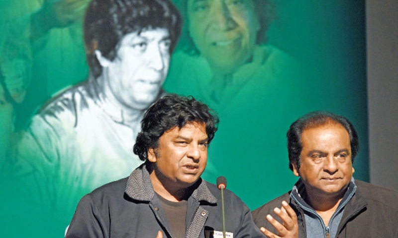 Singers Baber Niazi and Javed Niazi speak at the reference on Wednesday. — White Star Singers Baber Niazi and Javed Niazi speak at the reference on Wednesday. — White Star