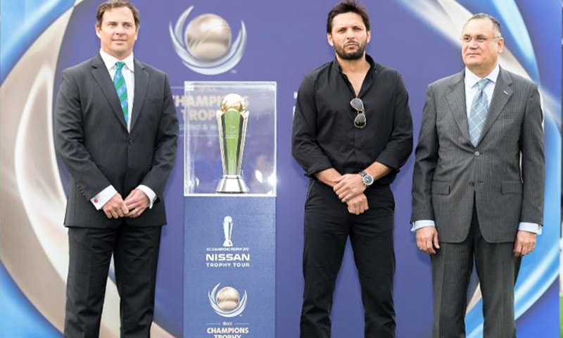 Shahid Afridi was on hand in Dubai to help launch the ICC Champions Trophy 2017 Nissan trophy tour. —Photo courtesy ICC