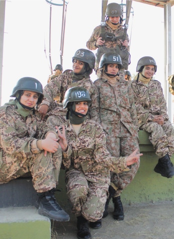 Flt Lt Bisma Shahid Khan in helmet no 198 with her paratroopers&rsquo; batch