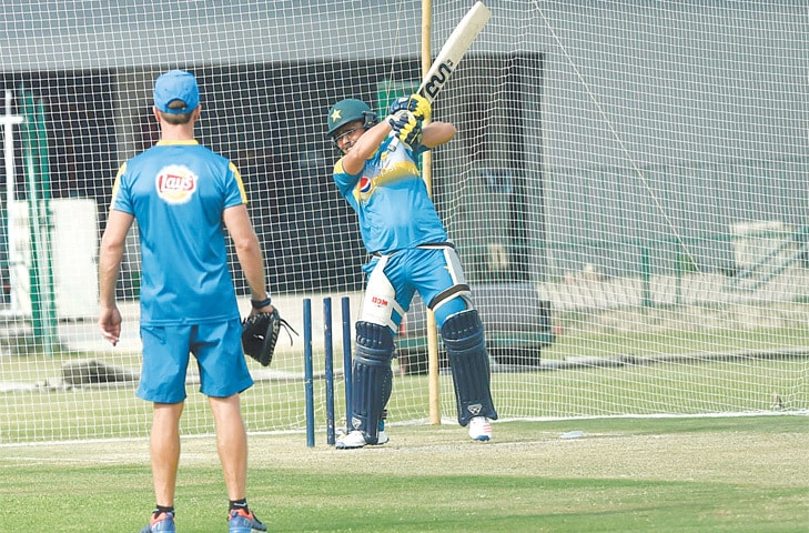 LAHORE Kamran Akmal bats in the nets during the Pakistan team training camp at the Gaddafi Stadium on Tuesday