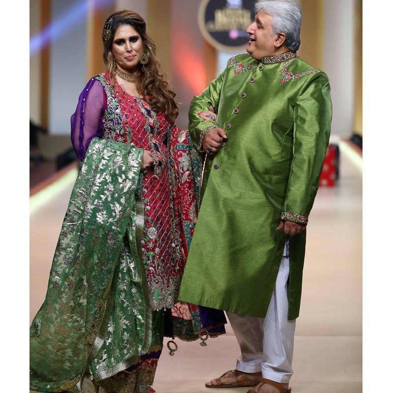 We're not big fans of what Khalid Anam is wearing, but hey, he's having fun! That's what counts. Photo: M. Haris Usmani, Ahsan Qureshy.