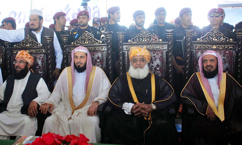 JUI-F chief Fazlur Rehman along with Imam-i-Kaaba Sheikh Saleh Bin Muhammad Ibrahim in Nowshera. ─PPI