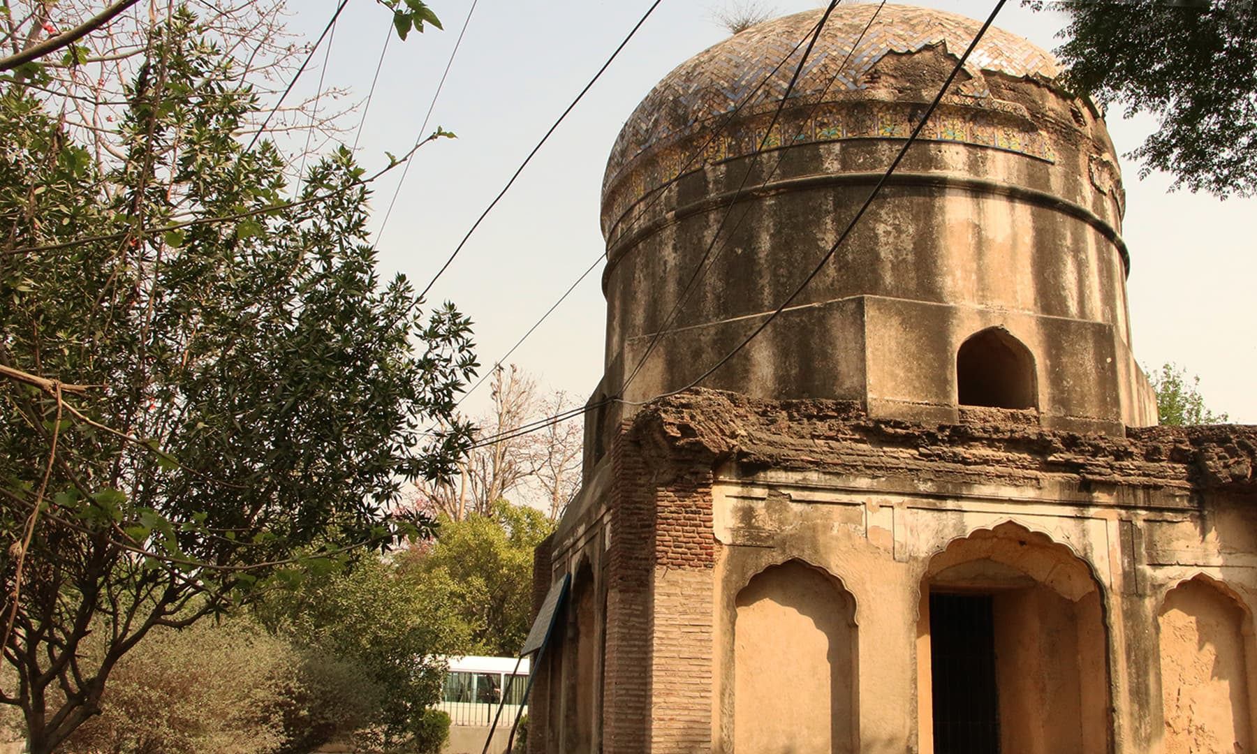 بدھو کا مقبرہ— تصویر ابراہیم کنبھر