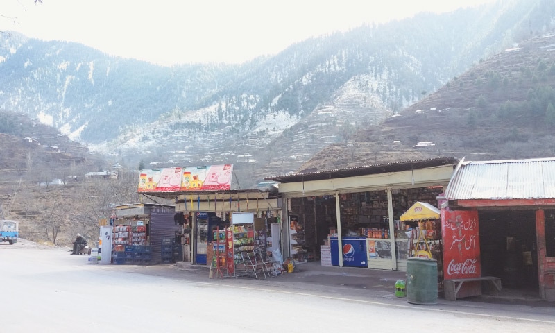 The spot to shop for snacks, drinks and umbrellas in Kewai Valley