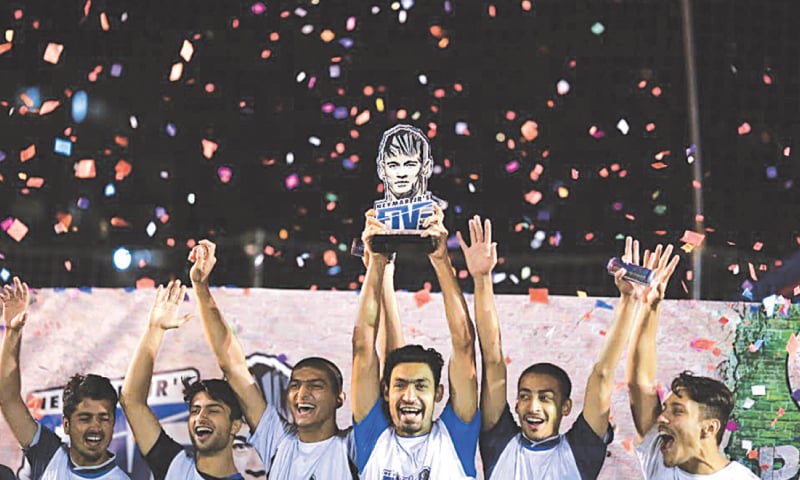 ISLAMABAD: Neymar Jr&rsquo;s Five Pakistan champions Highlanders seen with their trophy.