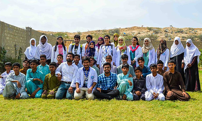 الخیر ویلفئیر سوسائٹی کی ٹیم&mdash;فوٹو بشکریہ ادارہ الخیر فیس بک پیج