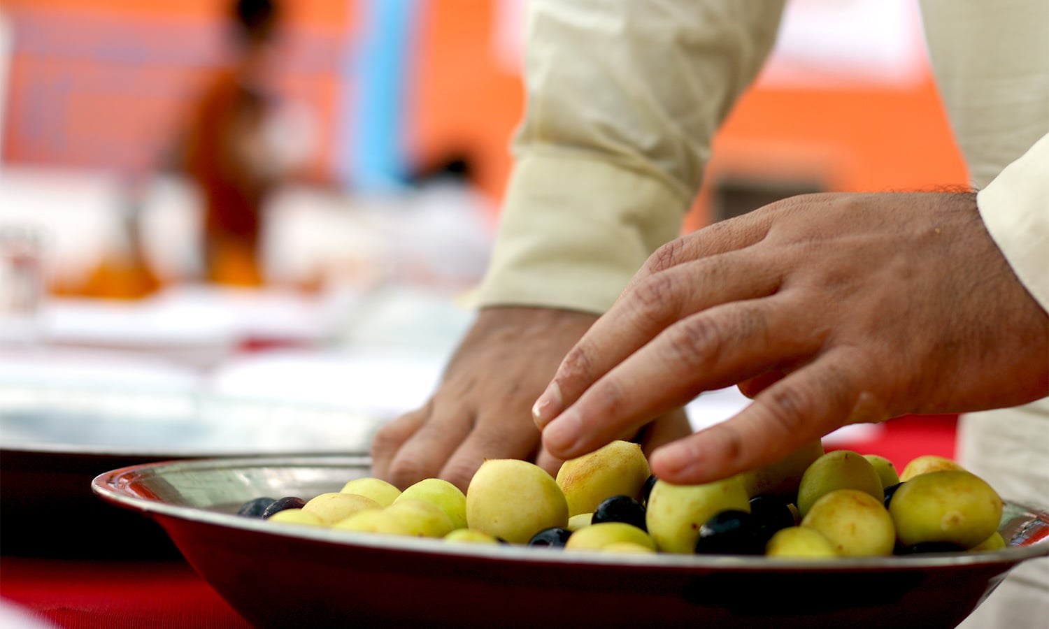 The vegetarian menu included plenty of fruits.