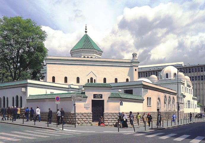 The Grande Mosquée de Paris. According to the Brookings Institution, US, the largest concentration of Muslims is in Paris, followed by the cities of Marseille, Lille and Lyon | Creative Commons