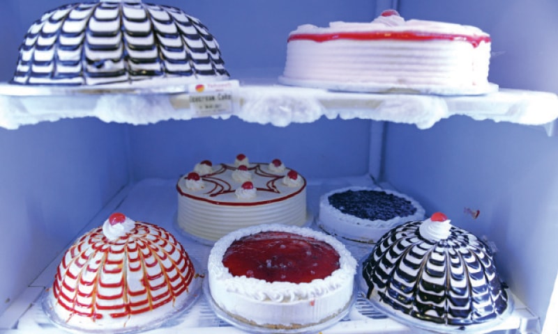 People are particularly fond of cakes topped with ice-cream, chocolate, fudge or nuts, as well as sponge and cheese cakes. &mdash; White Star
