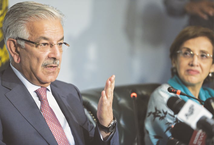 FOREIGN Minister Khawaja Asif speaks at the press conference on Thursday.—Tanveer Shahzad / White Star