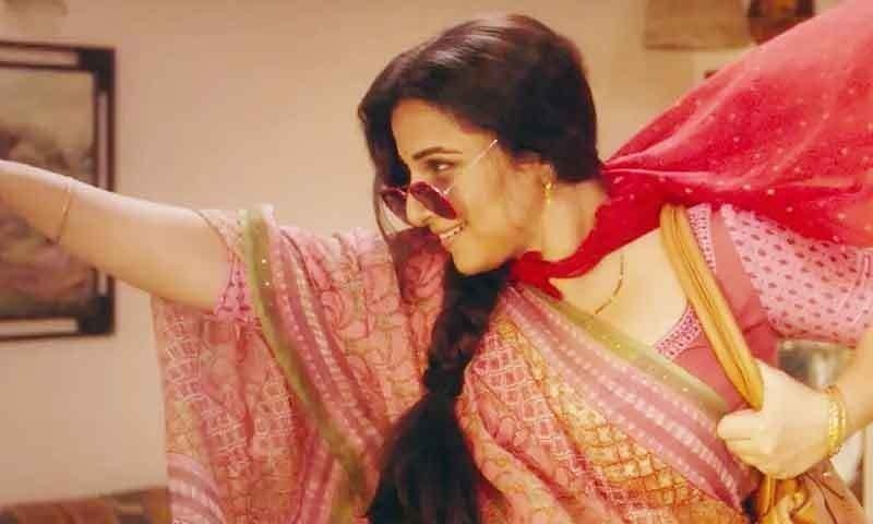 فلم میں ودیا بالن ریڈیو جوکی کے روپ میں نظر آئیں گی—اسکرین شاٹ فلم میں ودیا بالن ریڈیو جوکی کے روپ میں نظر آئیں گی—اسکرین شاٹ