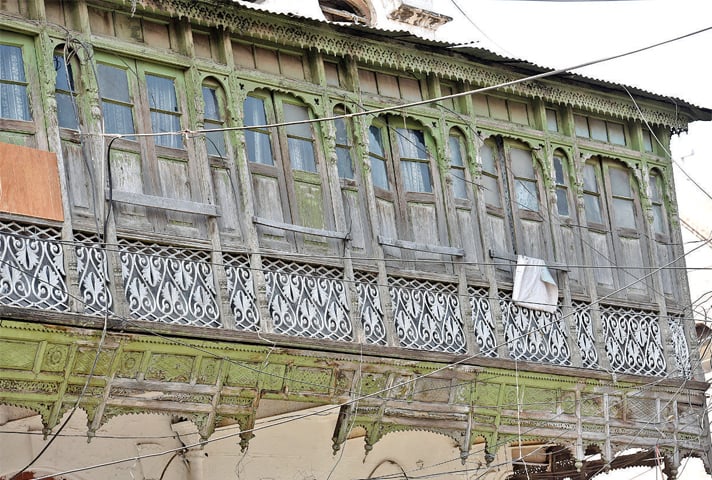 A balcony in an imambargah in the old quarters of Saddar.