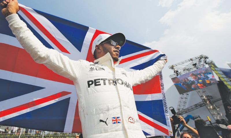Hamilton claims fourth F1 title despite collision ...