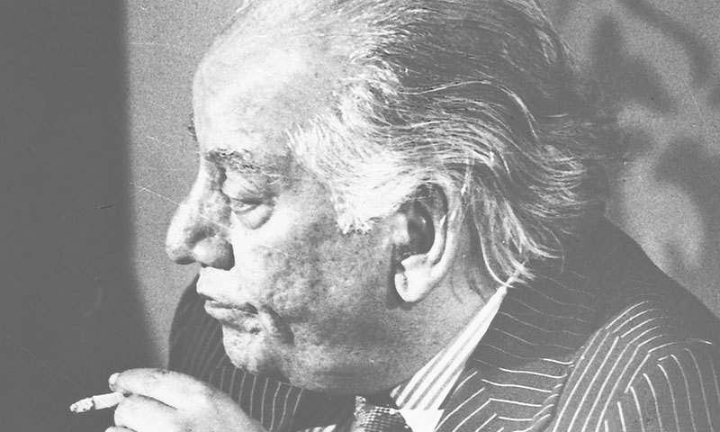 فیض 20 نومبر 1984 کو مداحوں سے بچھڑے&mdash;فائل فوٹو: وائیٹ اسٹار