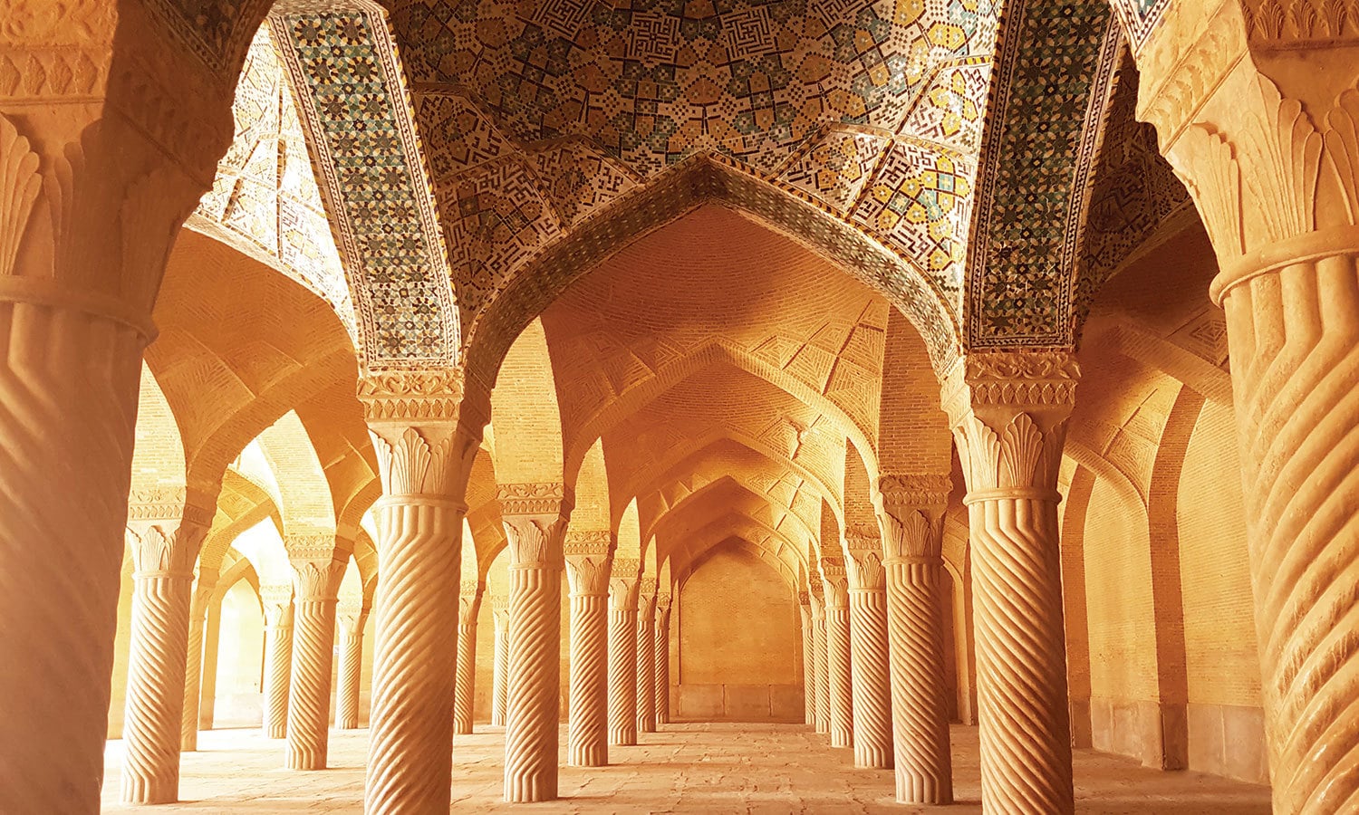 وکیل مسجد—فوٹو: شٹر اسٹاک