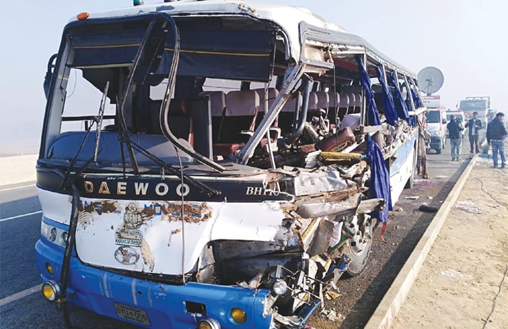 The bus of a private transport company crashed into a parked trailer on the Multan-Khanewal section of the M4 Motorway on Thursday.&mdash;INP